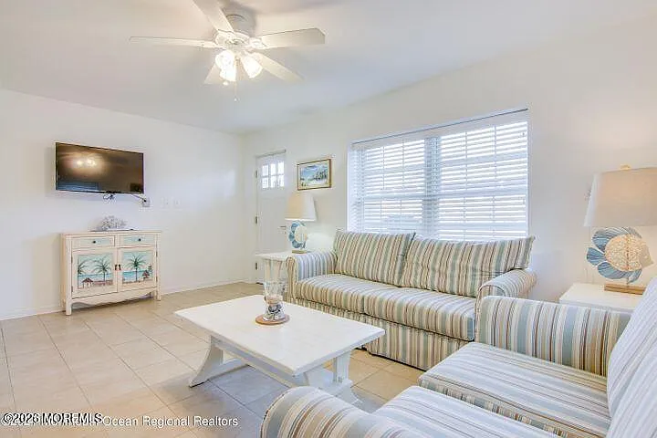 1 bed, 500 sqft, $2,000 — Photo 3