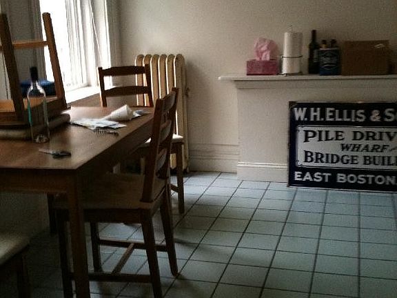 2nd image of 96 Strathmore Rd #4