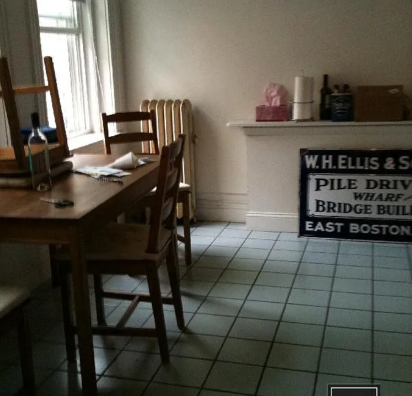 96 Strathmore Rd #4 — Photo 2
