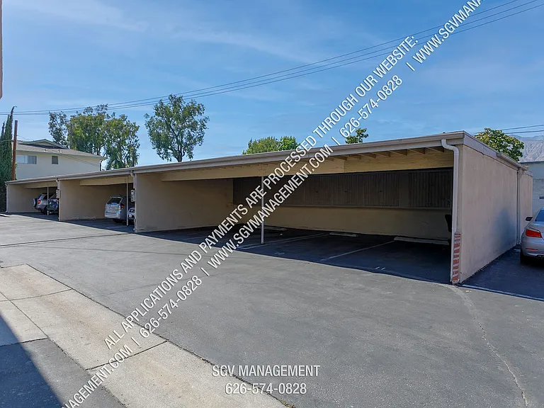 427-433 W Duarte Rd — Photo 25