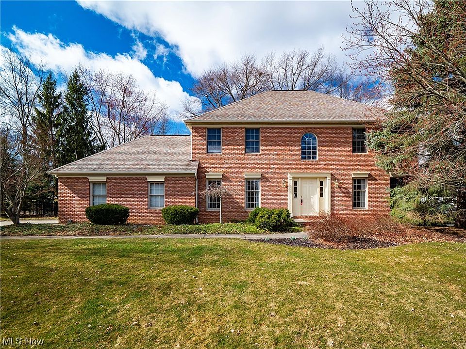 10026 Jamestown Dr, North Royalton, OH 44133 Zillow