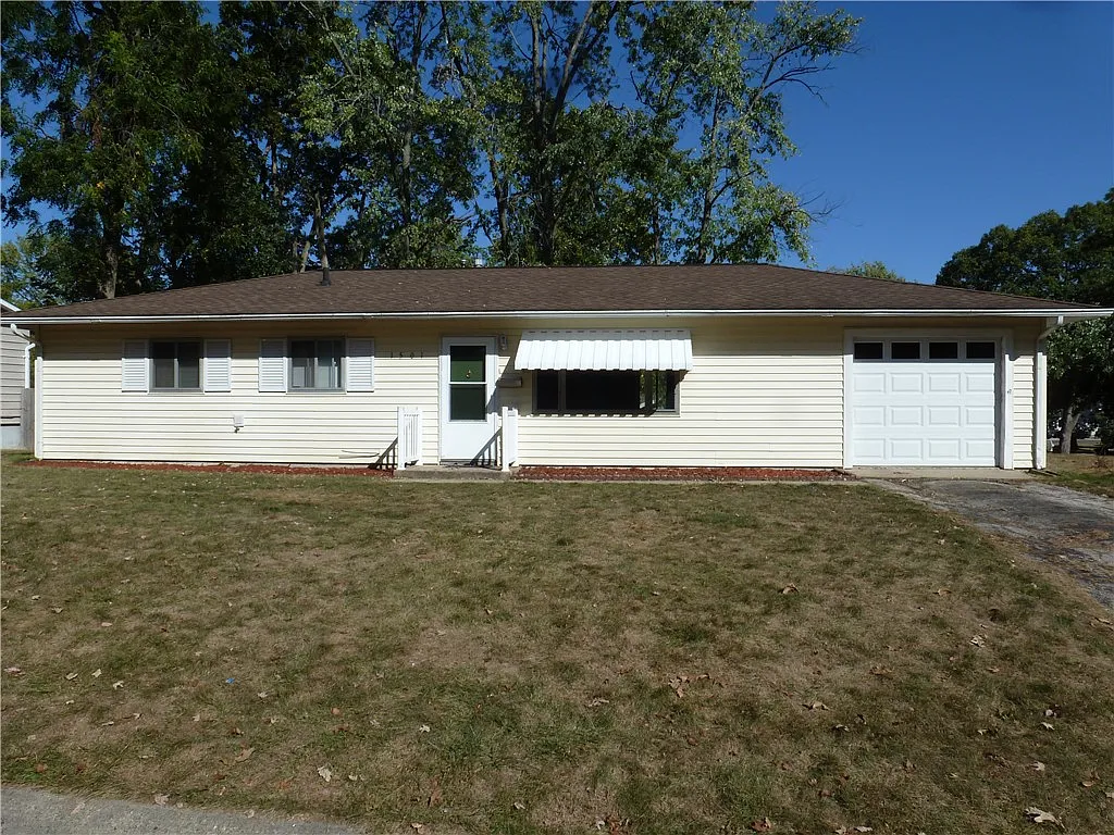 1501 Chandler St photo 1