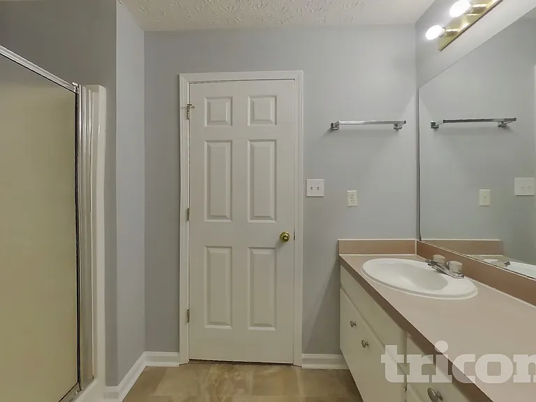 137 Poplar Way — Photo 9