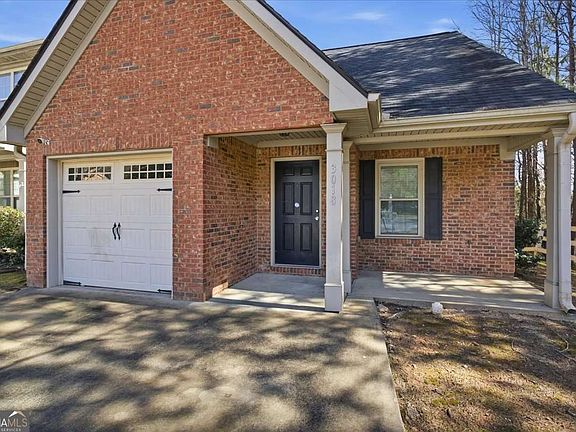 2nd image of 3018 Broadleaf Trl