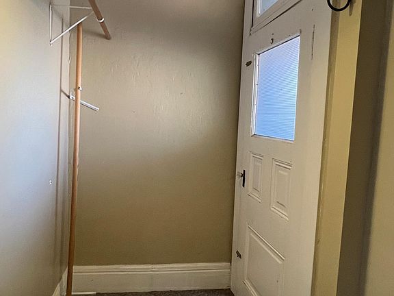 2nd image of 2218 N St #4