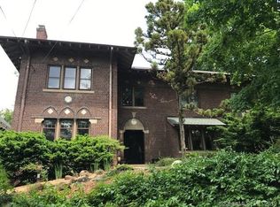 461 Humphrey St, New Haven, CT 06511