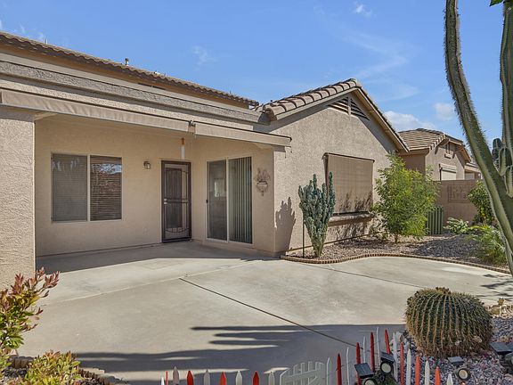 3rd image of 7512 W Millerton Way