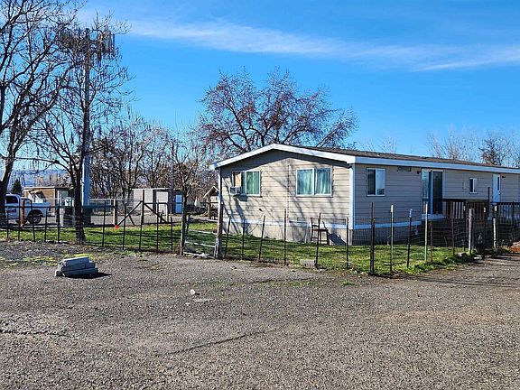 2nd image of 218406 E State Route 397 Trailer 42