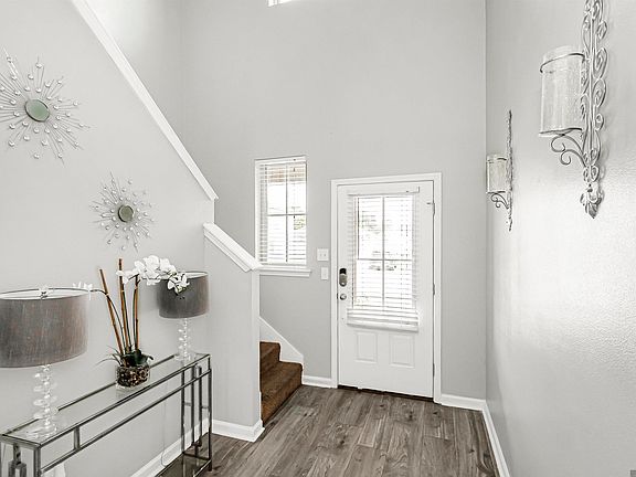 5th image of 13704 Briarcliff Ave