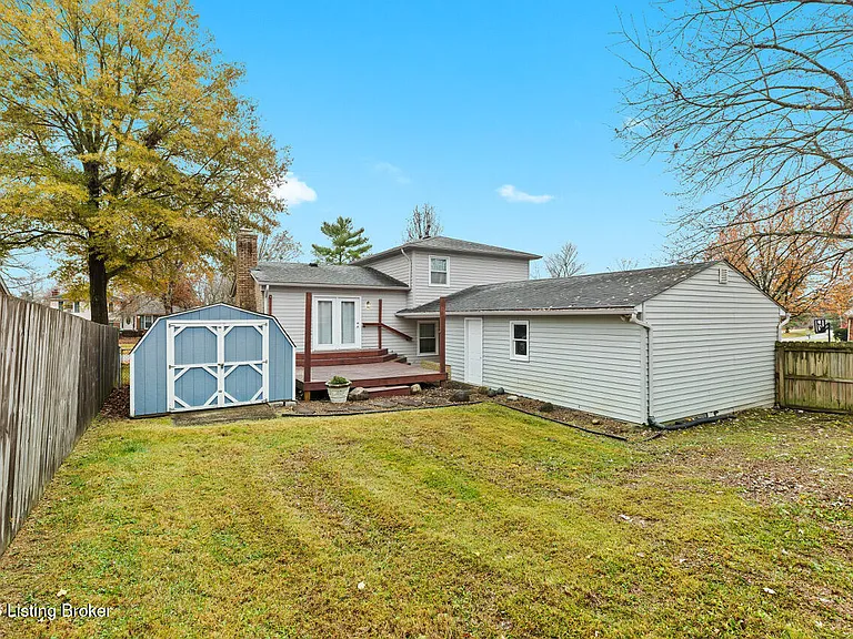8016 Cortland Dr — Photo 28