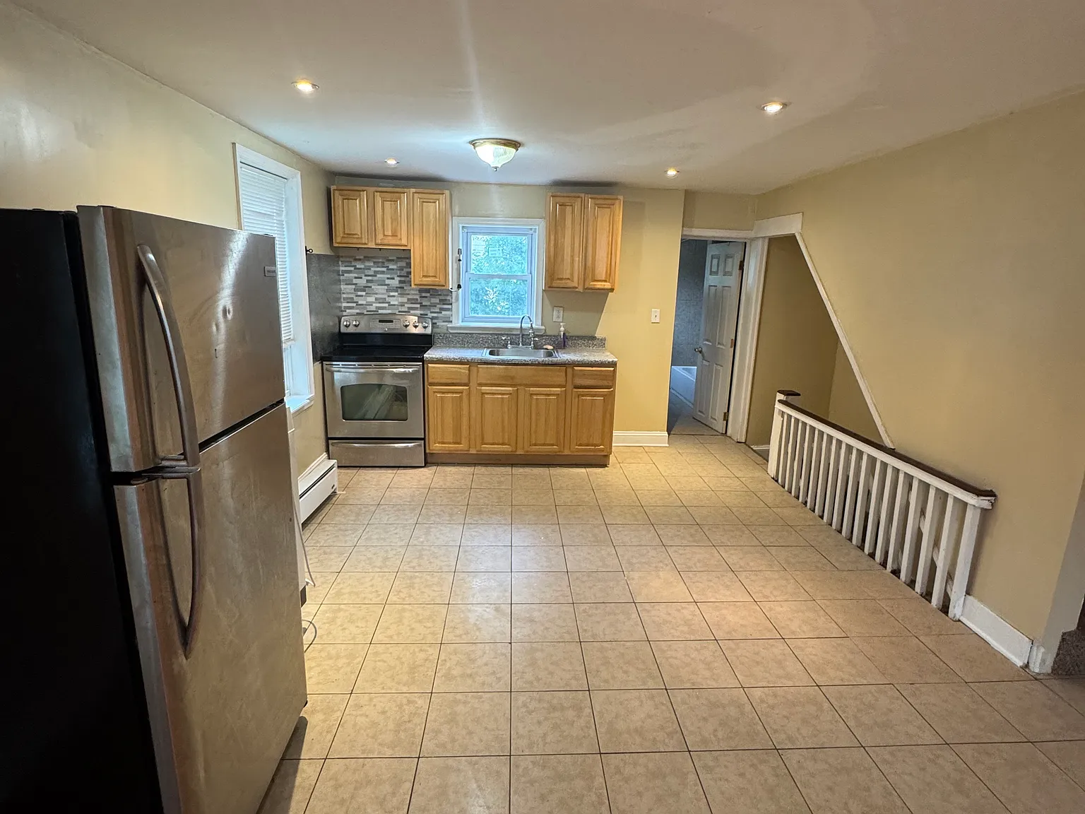 2 bed, $1,600 — Photo 4