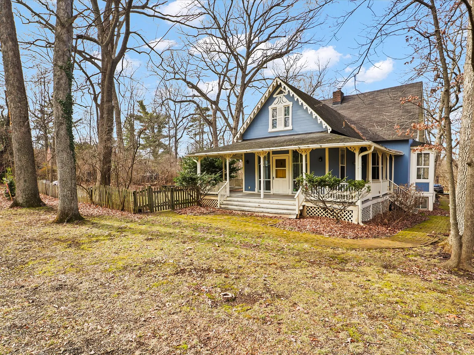 5 bed, 2628 sqft, $5,500 — Photo 3