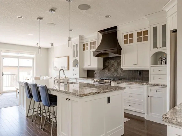 3529 N 3rd Ave SW, Calgary, AB T3C 0A7