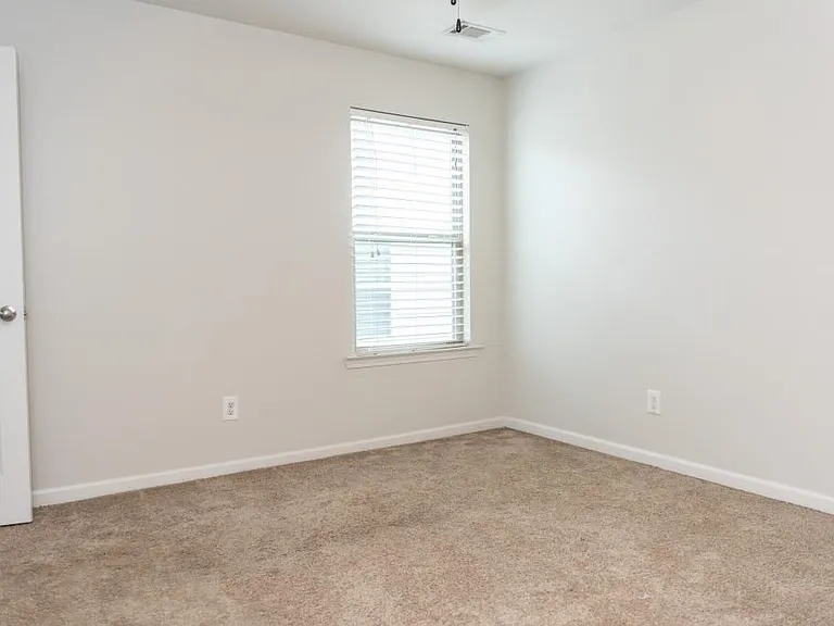 82 Fern Walk — Photo 14