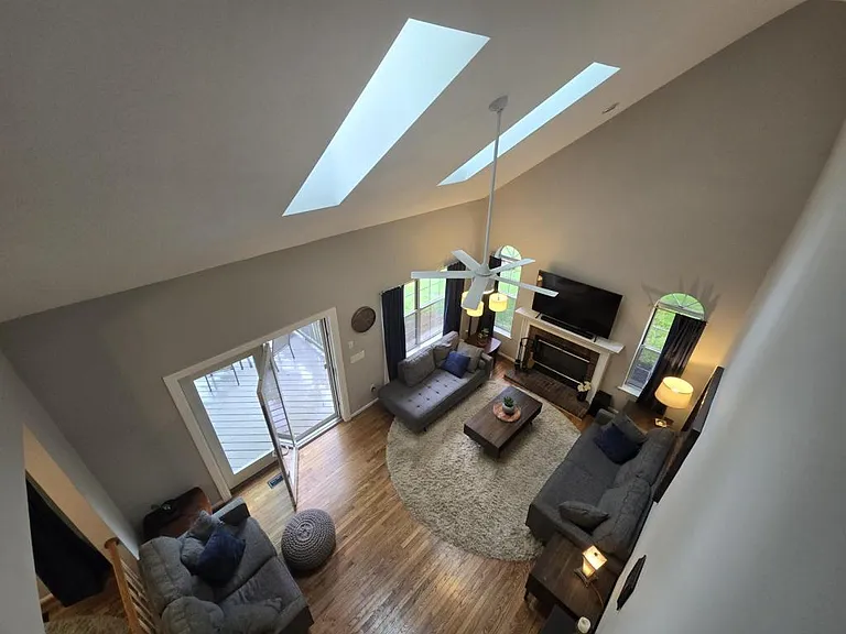 42 Charleston Ct — Photo 9