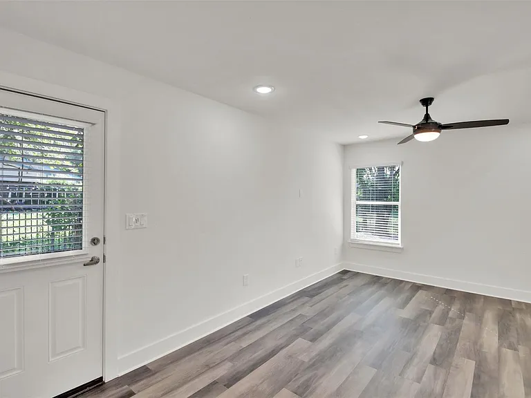 2101 Benwick Cir #B — Photo 12