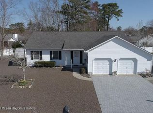 44 Lakewood Ave, Manahawkin, NJ 08050