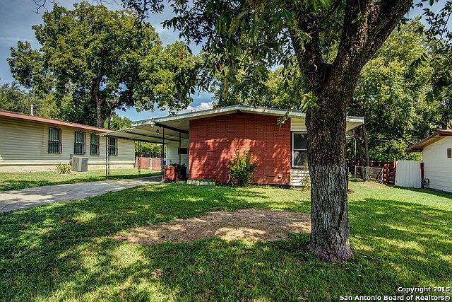 1st image of 547 Gilbert Ln