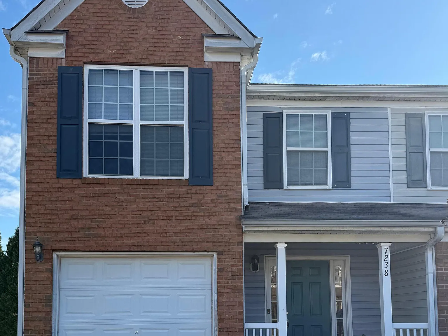 3 bed, 2.5 bath, 1347 sqft, $1,900 — Photo 1