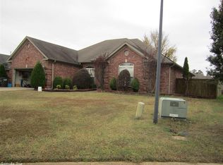 990 Salem Ct, Jacksonville, AR 72076