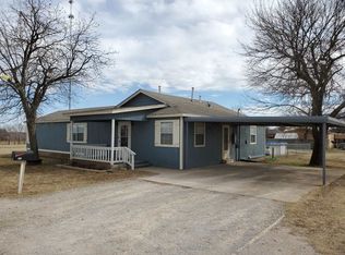 402 NW Locust Ave, Cache, OK 73527