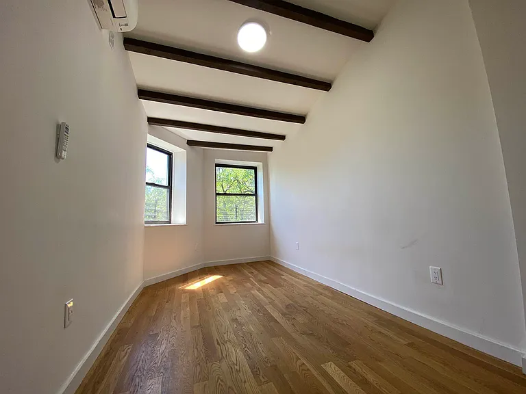 521 Decatur St #4A — Photo 5