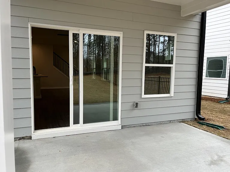 334 Wells Cir — Photo 6