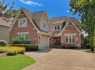 5684 Wolf Rd, Western Springs, IL 60558