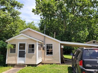 201 Central Ave, Bay, AR 72411