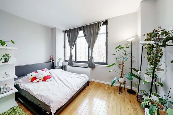 Rented by Douglas Elliman | media 4