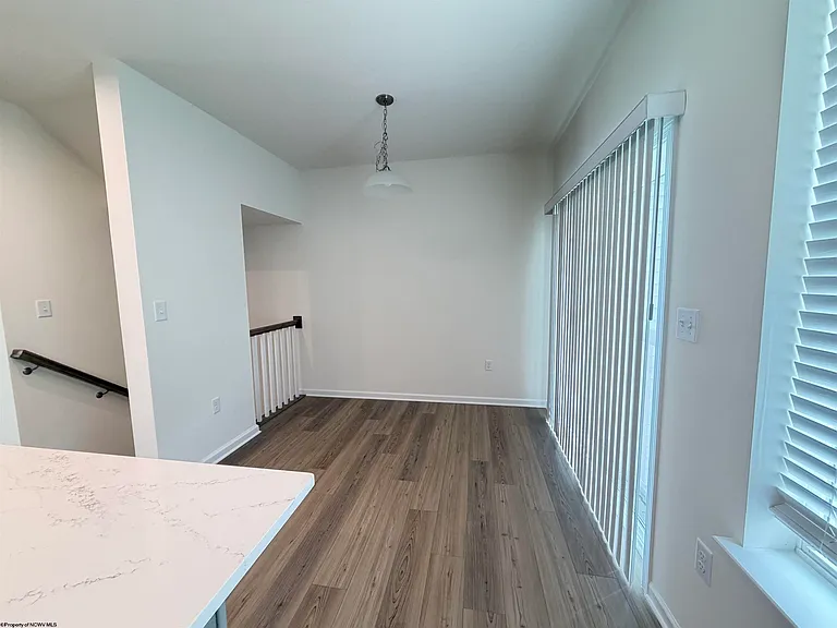 42 Dover Ct — Photo 10