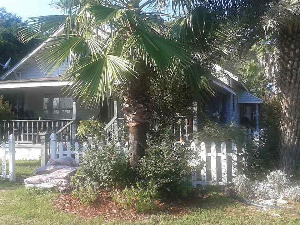 1st image of 900 W Zarragossa St