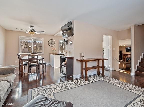 2nd image of 2584 Yellow Star St