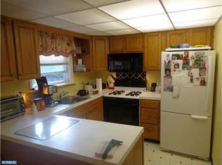 504 Howell Ln, Havertown, PA 19083