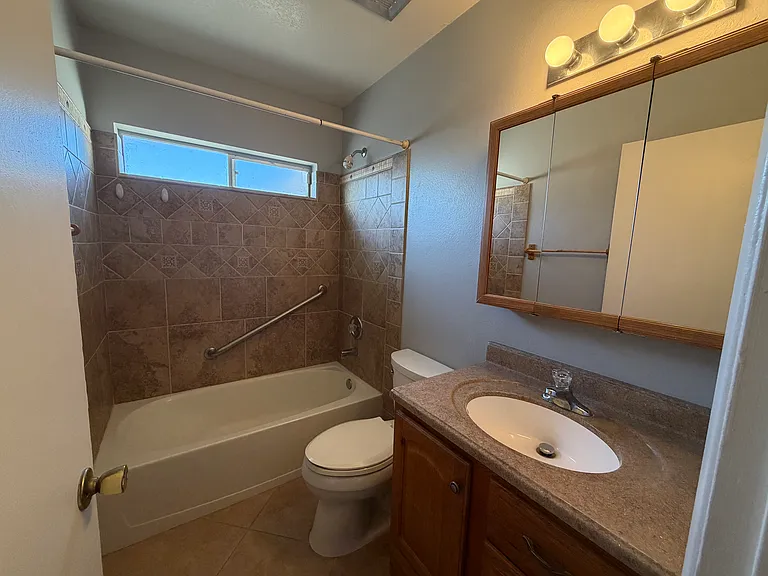 11216 W Nevada Ave — Photo 4