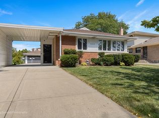 7232 W Lill Ct, Niles, IL 60714