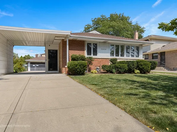 7232 W Lill Ct, Niles, IL 60714