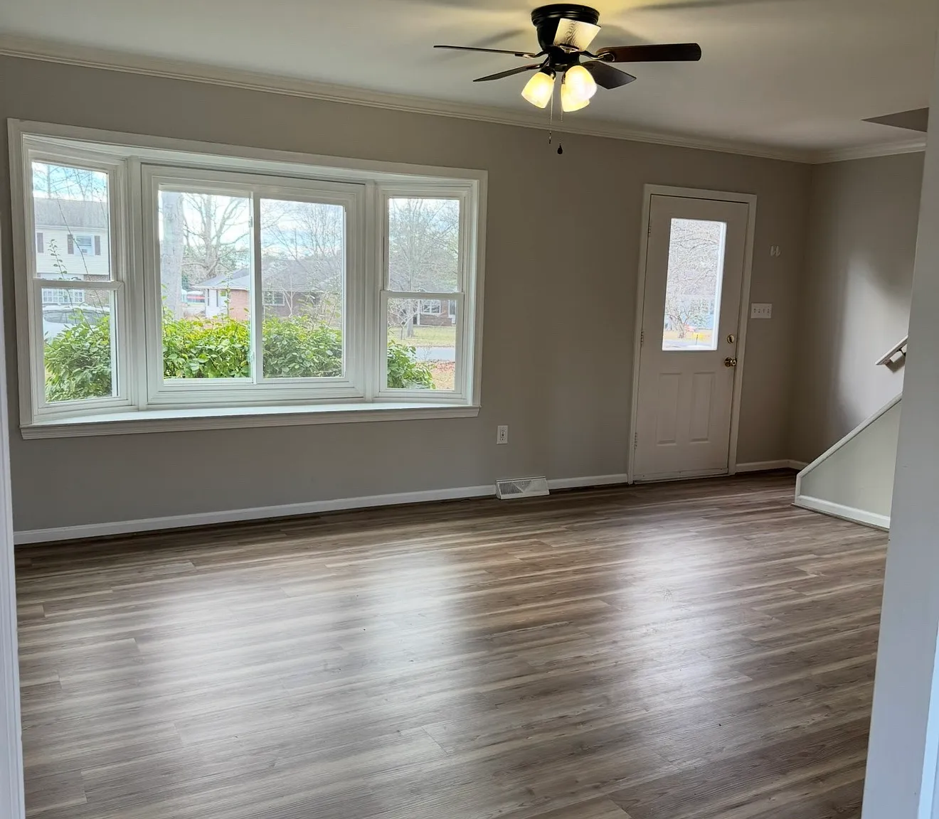 3 bed, 1.5 bath, 2288 sqft, $2,200 — Photo 4