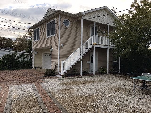 GARAGE DOOR FACING EAST