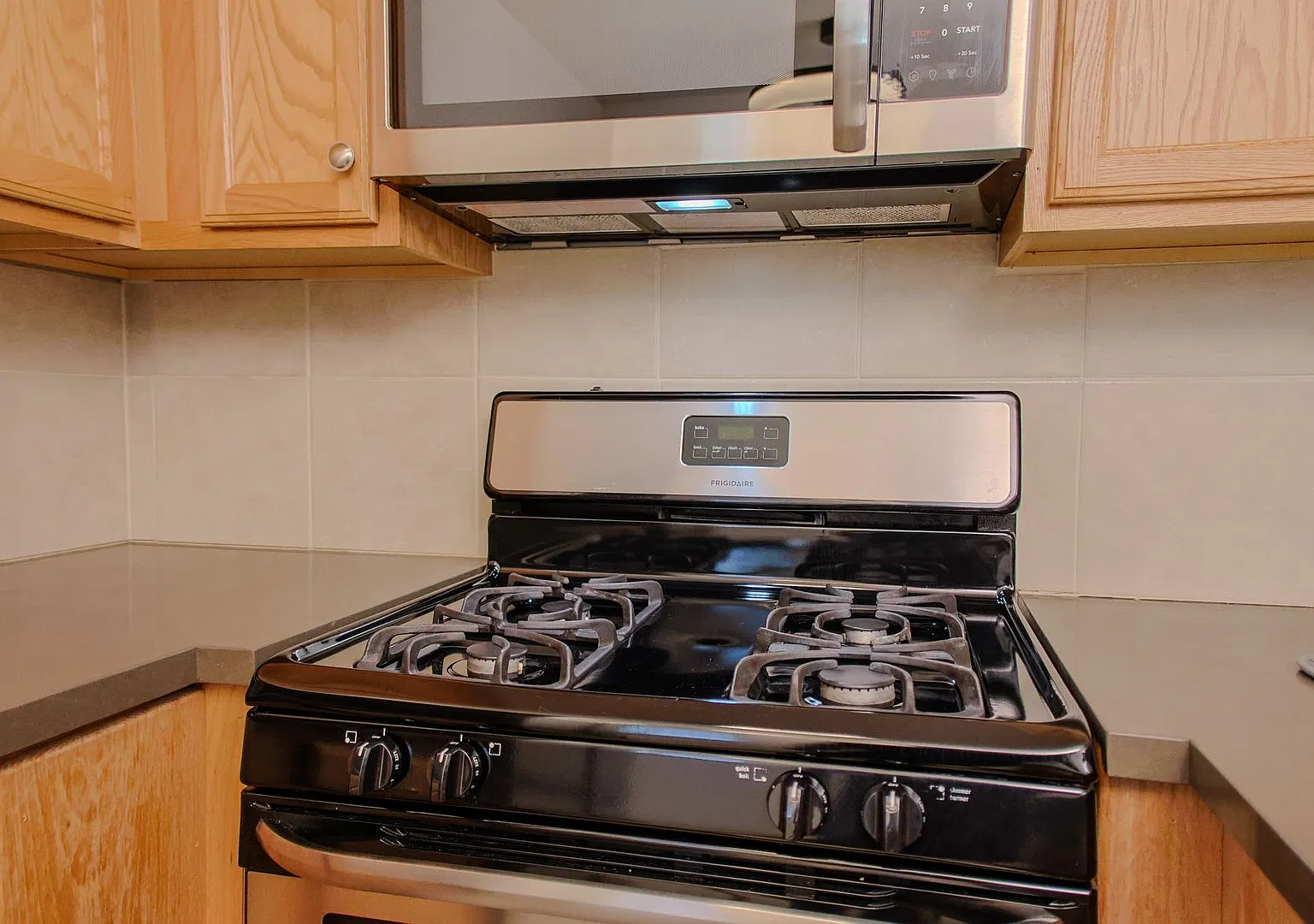 Lincoln Avenue Apartments — Photo 4
