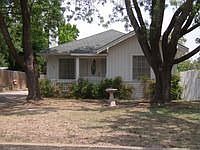 1st image of 944 Myrta St