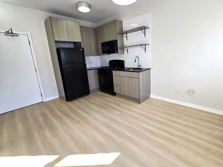 5051 N Kenmore Ave — Photo 54