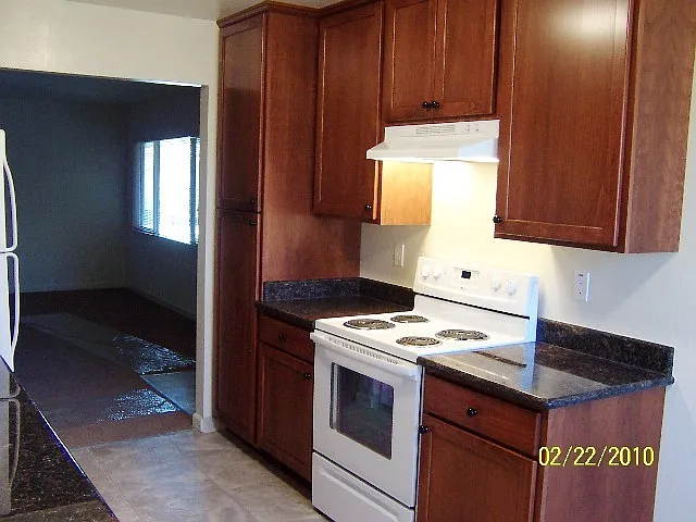 Washington St 104 — Photo 2