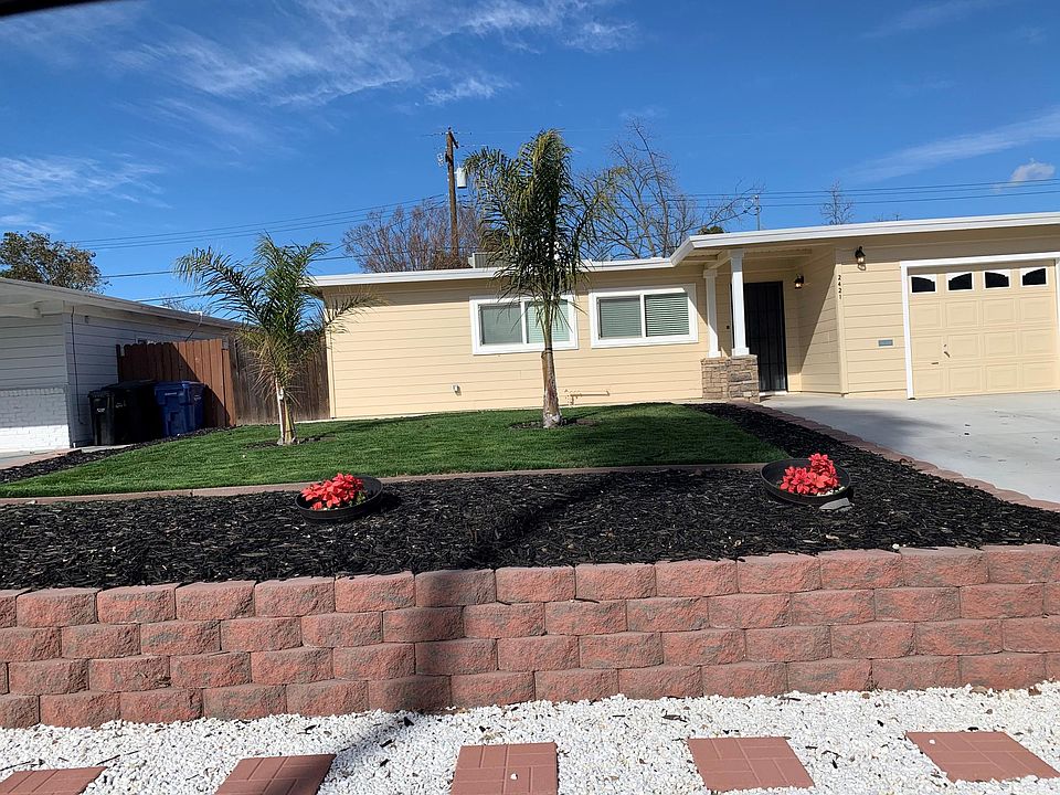 1st image of 2421 Leslie Ln
