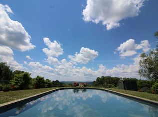 159 Old Quaker Hill Rd, Pawling, NY 12564