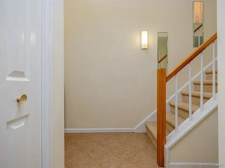 25 Creekside Cir #1 — Photo 16