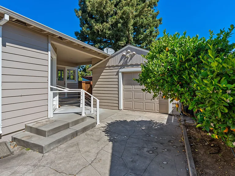 1830 Fuller Way — Photo 36