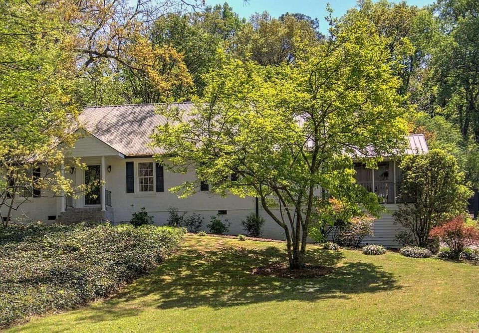 1st image of 323 Trammell St