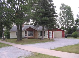 800 Ionia St, Grayling, MI 49738