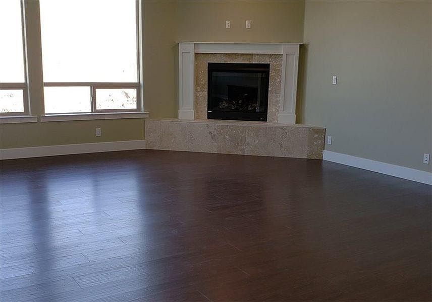 1st image of 3455 Lakeside Village Dr